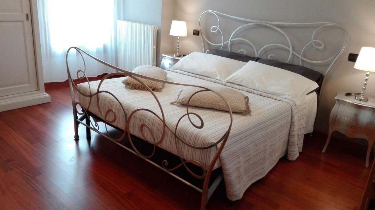 Camera Con Vista Este Apartment ภายนอก รูปภาพ